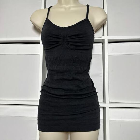 Lululemon Ebb Flow Tank - Picture 1 of 7